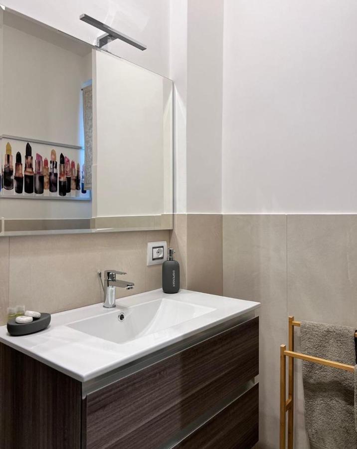 Apartmán Visconti 90 Bari Exteriér fotografie