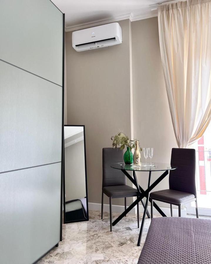 Apartmán Visconti 90 Bari Exteriér fotografie