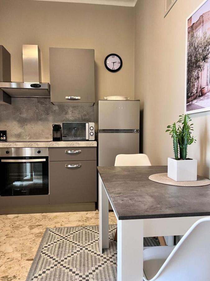 Apartmán Visconti 90 Bari Exteriér fotografie